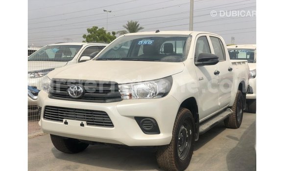 Buy Import Toyota Hilux White Car in Import - Dubai in Kailahun Buy Import Toyota Hilux White Car in Import - Dubai in Kailahun