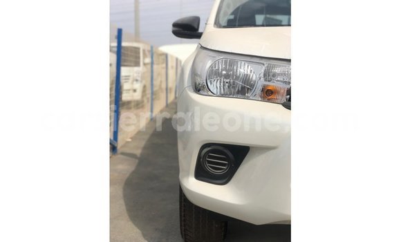 Buy Import Toyota Hilux White Car in Import - Dubai in Kailahun Buy Import Toyota Hilux White Car in Import - Dubai in Kailahun