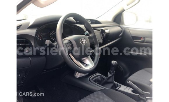 Buy Import Toyota Hilux White Car in Import - Dubai in Kailahun Buy Import Toyota Hilux White Car in Import - Dubai in Kailahun