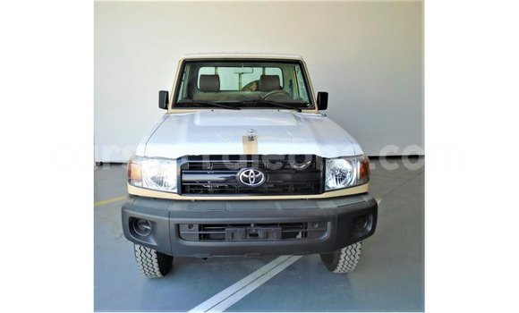 Buy Import Toyota Land Cruiser Beige Car in Import - Dubai in Kailahun