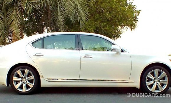 Buy Import Lexus LS White Car in Import - Dubai in Kailahun Buy Import Lexus LS White Car in Import - Dubai in Kailahun
