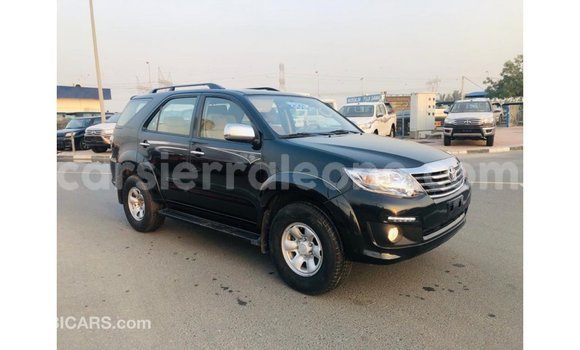 Acheter Import Voiture Toyota Fortuner Noir à Import - Dubai, Kailahun Acheter Import Voiture Toyota Fortuner Noir à Import - Dubai, Kailahun