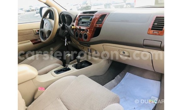 Acheter Import Voiture Toyota Fortuner Noir à Import - Dubai, Kailahun Acheter Import Voiture Toyota Fortuner Noir à Import - Dubai, Kailahun