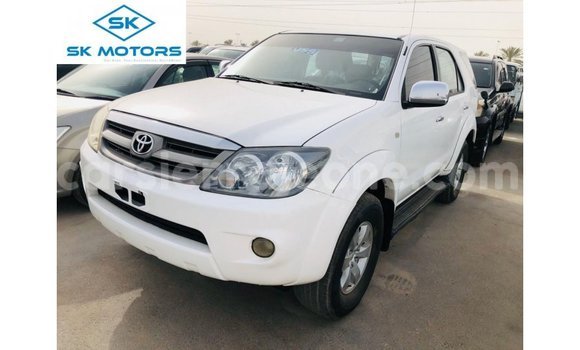 Buy Import Toyota Fortuner White Car in Import - Dubai in Kailahun