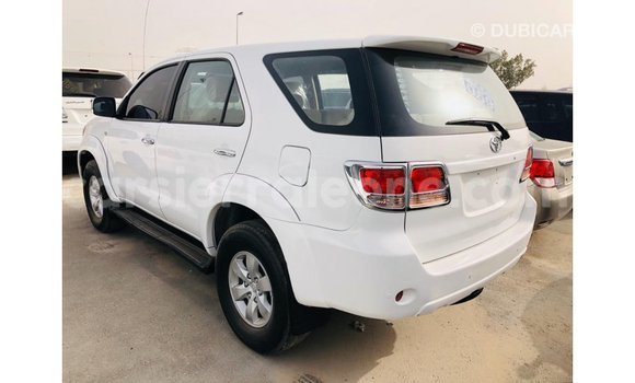 Buy Import Toyota Fortuner White Car in Import - Dubai in Kailahun Buy Import Toyota Fortuner White Car in Import - Dubai in Kailahun