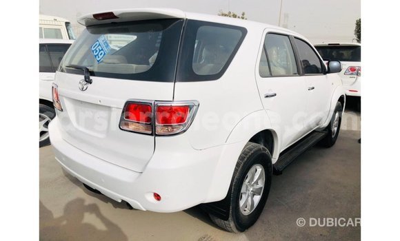 Buy Import Toyota Fortuner White Car in Import - Dubai in Kailahun Buy Import Toyota Fortuner White Car in Import - Dubai in Kailahun