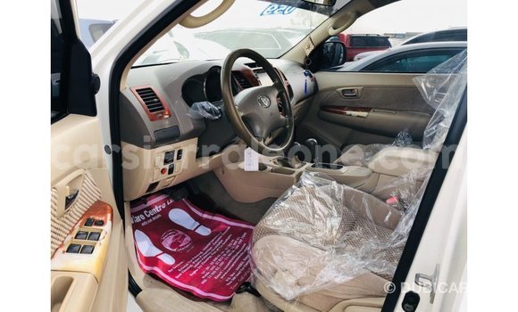 Buy Import Toyota Fortuner White Car in Import - Dubai in Kailahun Buy Import Toyota Fortuner White Car in Import - Dubai in Kailahun