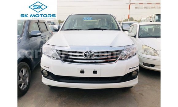 Buy Import Toyota Fortuner White Car in Import - Dubai in Kailahun
