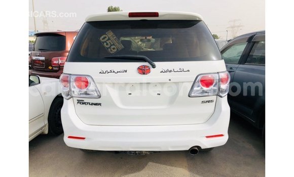 Buy Import Toyota Fortuner White Car in Import - Dubai in Kailahun Buy Import Toyota Fortuner White Car in Import - Dubai in Kailahun