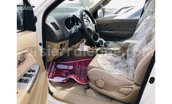 Buy Import Toyota Fortuner White Car in Import - Dubai in Kailahun Buy Import Toyota Fortuner White Car in Import - Dubai in Kailahun