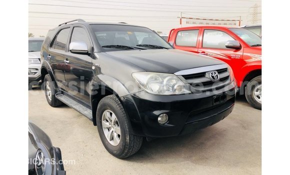 Acheter Import Voiture Toyota Fortuner Noir à Import - Dubai, Kailahun Acheter Import Voiture Toyota Fortuner Noir à Import - Dubai, Kailahun