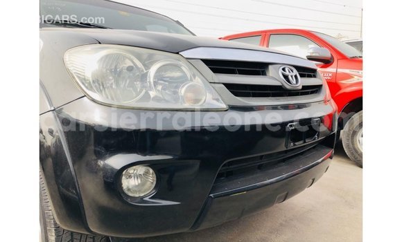 Acheter Import Voiture Toyota Fortuner Noir à Import - Dubai, Kailahun Acheter Import Voiture Toyota Fortuner Noir à Import - Dubai, Kailahun
