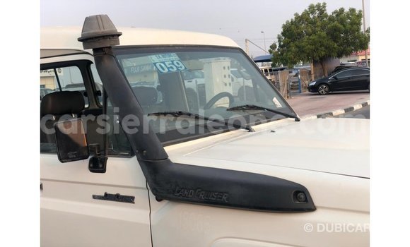 Buy Import Toyota Land Cruiser White Car in Import - Dubai in Kailahun Buy Import Toyota Land Cruiser White Car in Import - Dubai in Kailahun