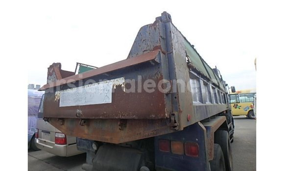 Buy Import Nissan Evalia Blue Truck in Import - Dubai in Kailahun Buy Import Nissan Evalia Blue Truck in Import - Dubai in Kailahun