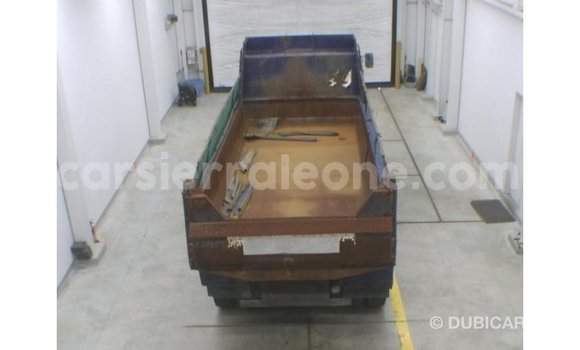 Buy Import Nissan Evalia Blue Truck in Import - Dubai in Kailahun Buy Import Nissan Evalia Blue Truck in Import - Dubai in Kailahun