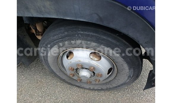 Buy Import Nissan Evalia Blue Truck in Import - Dubai in Kailahun Buy Import Nissan Evalia Blue Truck in Import - Dubai in Kailahun