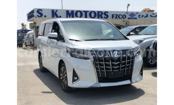 Acheter Import Voiture Toyota Alphard Blanc à Import - Dubai, Kailahun Acheter Import Voiture Toyota Alphard Blanc à Import - Dubai, Kailahun