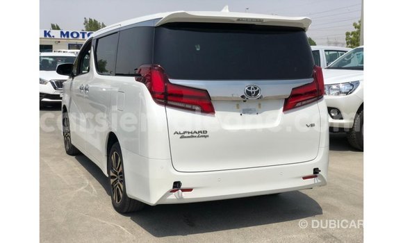 Acheter Import Voiture Toyota Alphard Blanc à Import - Dubai, Kailahun Acheter Import Voiture Toyota Alphard Blanc à Import - Dubai, Kailahun