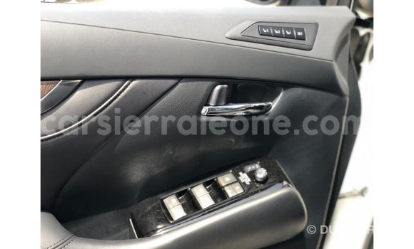 Acheter Import Voiture Toyota Alphard Blanc à Import - Dubai, Kailahun Acheter Import Voiture Toyota Alphard Blanc à Import - Dubai, Kailahun