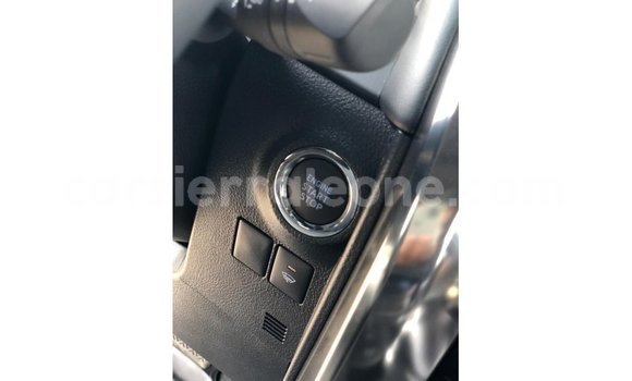 Acheter Import Voiture Toyota Alphard Blanc à Import - Dubai, Kailahun Acheter Import Voiture Toyota Alphard Blanc à Import - Dubai, Kailahun