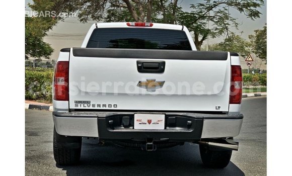 Buy Import Chevrolet Silverado White Car in Import - Dubai in Kailahun Buy Import Chevrolet Silverado White Car in Import - Dubai in Kailahun