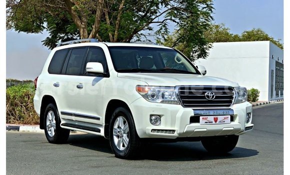 Buy Import Toyota Land Cruiser White Car in Import - Dubai in Kailahun