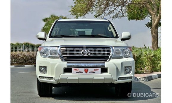 Buy Import Toyota Land Cruiser White Car in Import - Dubai in Kailahun Buy Import Toyota Land Cruiser White Car in Import - Dubai in Kailahun