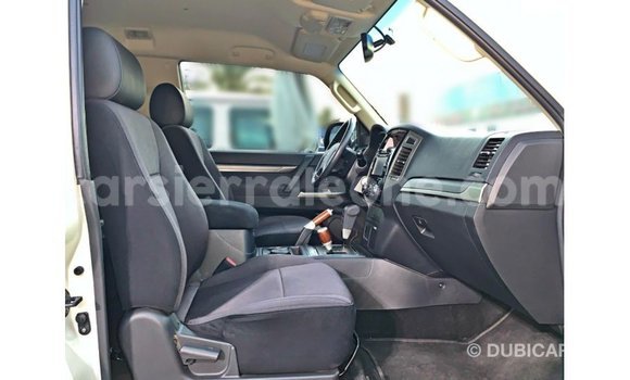 Buy Import Mitsubishi Pajero White Car in Import - Dubai in Kailahun Buy Import Mitsubishi Pajero White Car in Import - Dubai in Kailahun