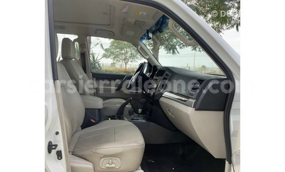 Buy Import Mitsubishi Pajero White Car in Import - Dubai in Kailahun Buy Import Mitsubishi Pajero White Car in Import - Dubai in Kailahun