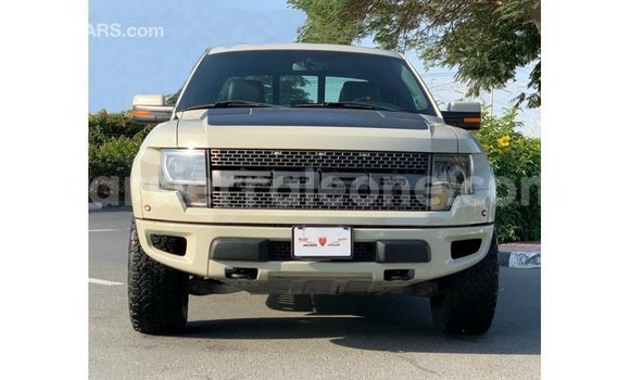 Buy Import Ford Club Wagon Beige Car in Import - Dubai in Kailahun Buy Import Ford Club Wagon Beige Car in Import - Dubai in Kailahun