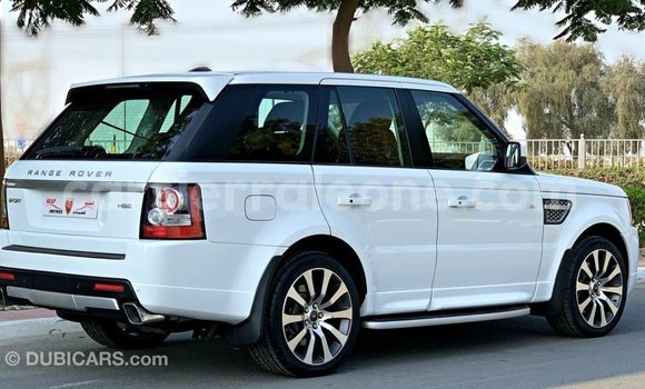 Buy Import Land Rover Range Rover White Car in Import - Dubai in Kailahun Buy Import Land Rover Range Rover White Car in Import - Dubai in Kailahun
