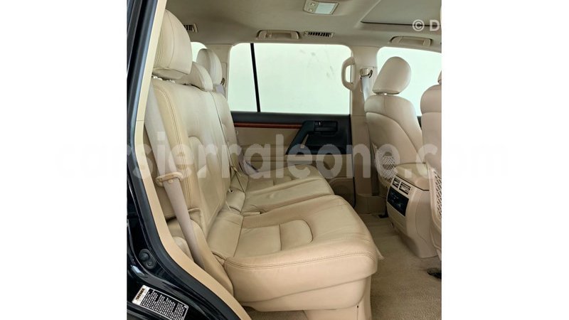 Big with watermark toyota land cruiser kailahun import dubai 6744