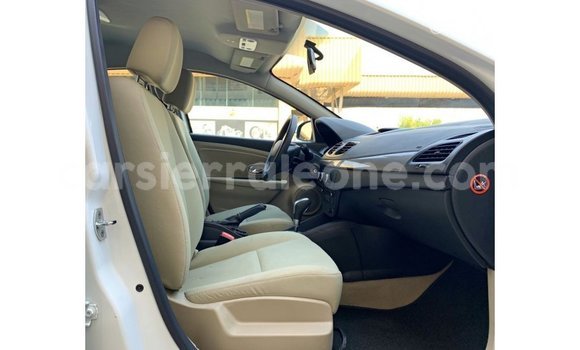 Buy Import Renault Fluence White Car in Import - Dubai in Kailahun Buy Import Renault Fluence White Car in Import - Dubai in Kailahun