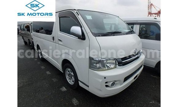 Buy Import Toyota Regius White Car in Import - Dubai in Kailahun Buy Import Toyota Regius White Car in Import - Dubai in Kailahun
