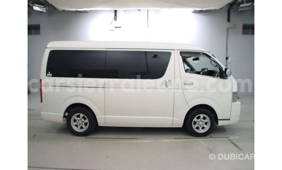 Buy Import Toyota Regius White Car in Import - Dubai in Kailahun Buy Import Toyota Regius White Car in Import - Dubai in Kailahun