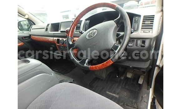 Buy Import Toyota Regius White Car in Import - Dubai in Kailahun Buy Import Toyota Regius White Car in Import - Dubai in Kailahun