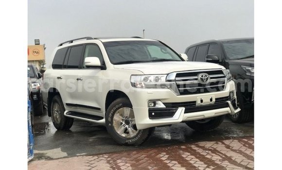 Buy Import Toyota Land Cruiser White Car in Import - Dubai in Kailahun