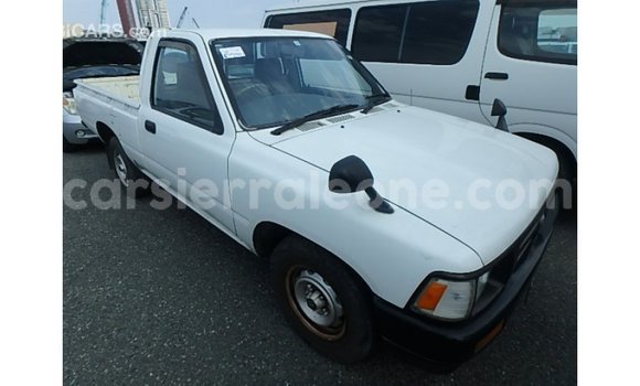 Buy Import Toyota Hilux White Car in Import - Dubai in Kailahun Buy Import Toyota Hilux White Car in Import - Dubai in Kailahun