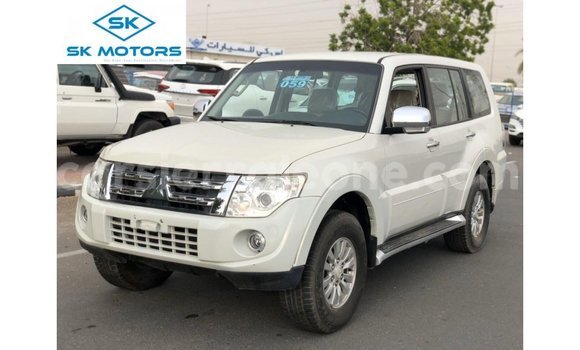 Buy Import Mitsubishi Pajero White Car in Import - Dubai in Kailahun Buy Import Mitsubishi Pajero White Car in Import - Dubai in Kailahun