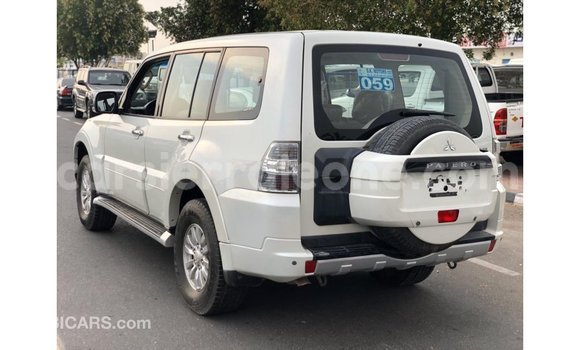 Buy Import Mitsubishi Pajero White Car in Import - Dubai in Kailahun Buy Import Mitsubishi Pajero White Car in Import - Dubai in Kailahun
