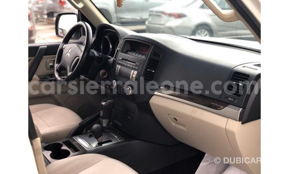 Buy Import Mitsubishi Pajero White Car in Import - Dubai in Kailahun Buy Import Mitsubishi Pajero White Car in Import - Dubai in Kailahun