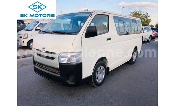 Buy Import Toyota Hiace White Car in Import - Dubai in Kailahun