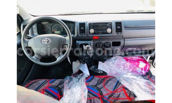 Buy Import Toyota Hiace White Car in Import - Dubai in Kailahun Buy Import Toyota Hiace White Car in Import - Dubai in Kailahun