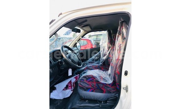 Buy Import Toyota Hiace White Car in Import - Dubai in Kailahun Buy Import Toyota Hiace White Car in Import - Dubai in Kailahun