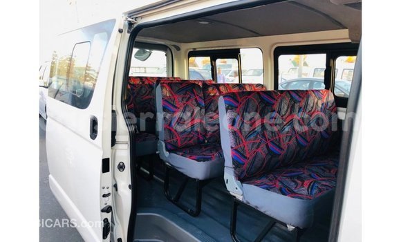 Buy Import Toyota Hiace White Car in Import - Dubai in Kailahun Buy Import Toyota Hiace White Car in Import - Dubai in Kailahun