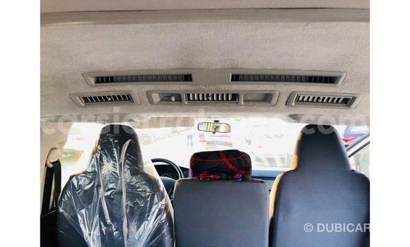 Buy Import Toyota Hiace White Car in Import - Dubai in Kailahun Buy Import Toyota Hiace White Car in Import - Dubai in Kailahun
