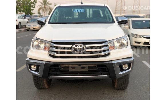 Acheter Import Voiture Toyota Hilux Blanc à Import - Dubai, Kailahun Acheter Import Voiture Toyota Hilux Blanc à Import - Dubai, Kailahun