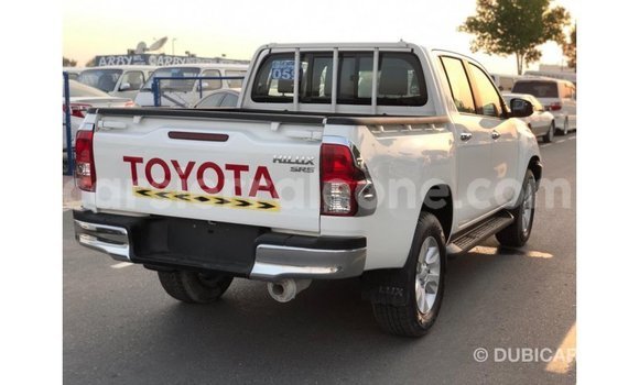 Acheter Import Voiture Toyota Hilux Blanc à Import - Dubai, Kailahun Acheter Import Voiture Toyota Hilux Blanc à Import - Dubai, Kailahun