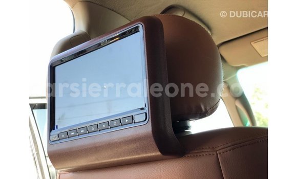 Acheter Import Voiture Toyota Land Cruiser Blanc à Import - Dubai, Kailahun Acheter Import Voiture Toyota Land Cruiser Blanc à Import - Dubai, Kailahun