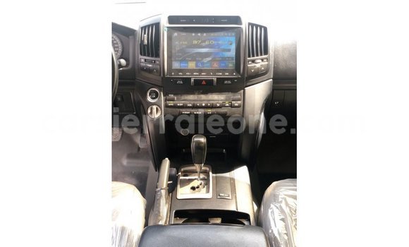 Buy Import Toyota Land Cruiser White Car in Import - Dubai in Kailahun Buy Import Toyota Land Cruiser White Car in Import - Dubai in Kailahun